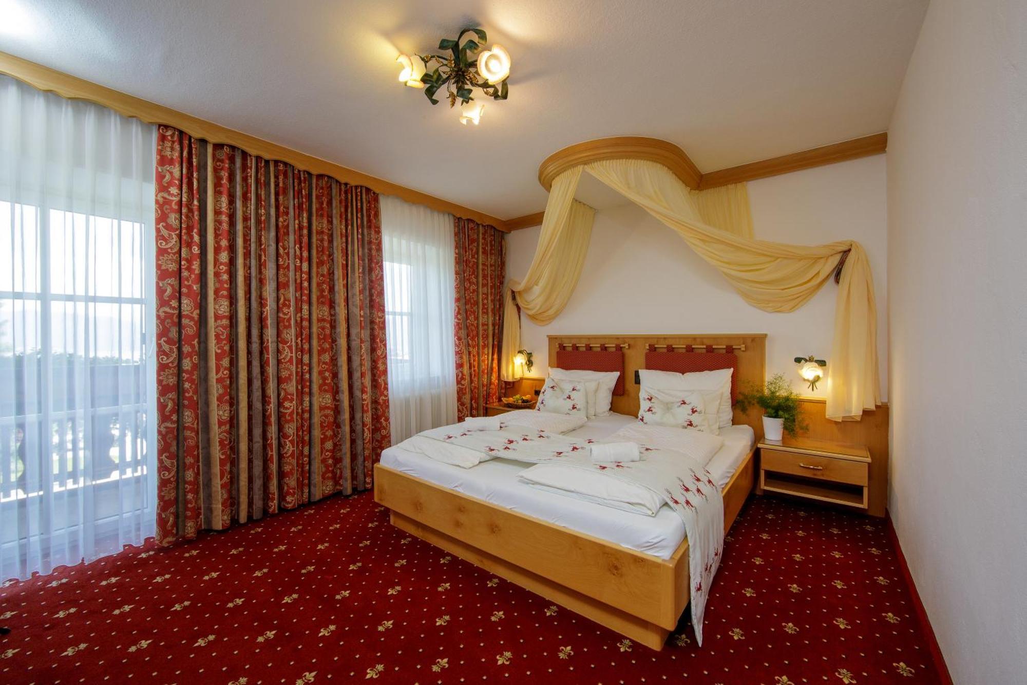 Panorama Hotel Gasthof Leidingerhof Мондзее Экстерьер фото